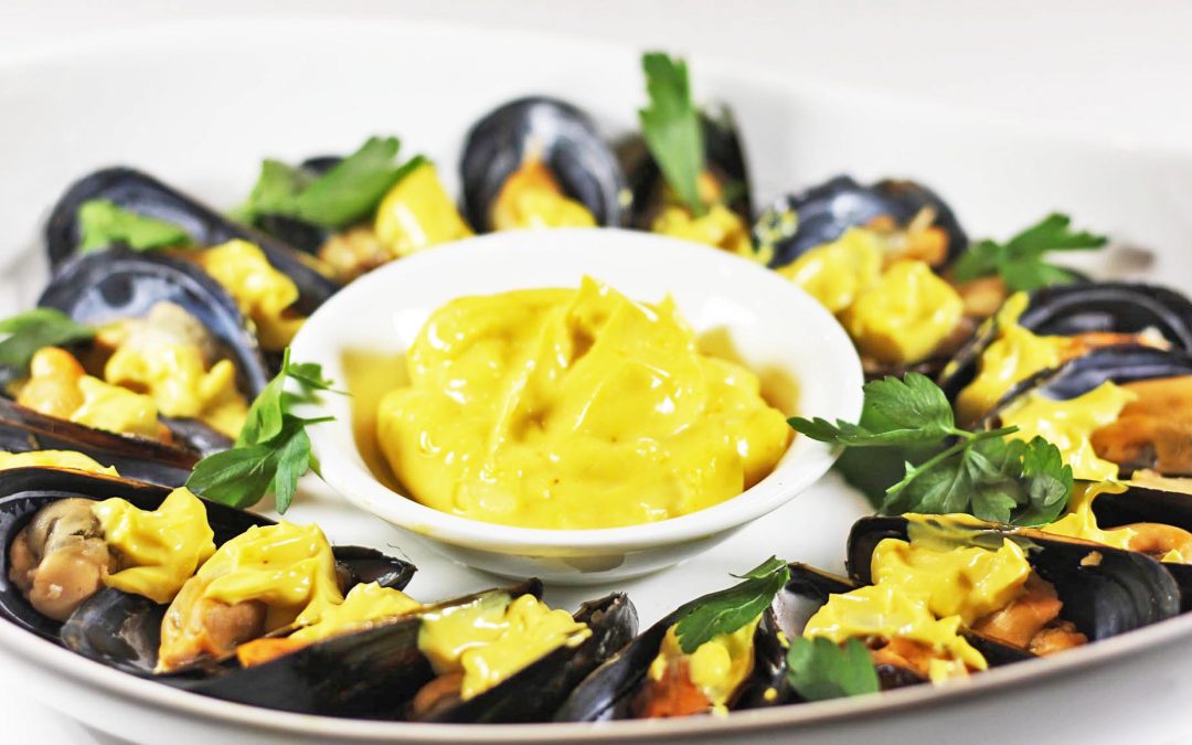 Chilled Mussels with Saffron Mayonnaise