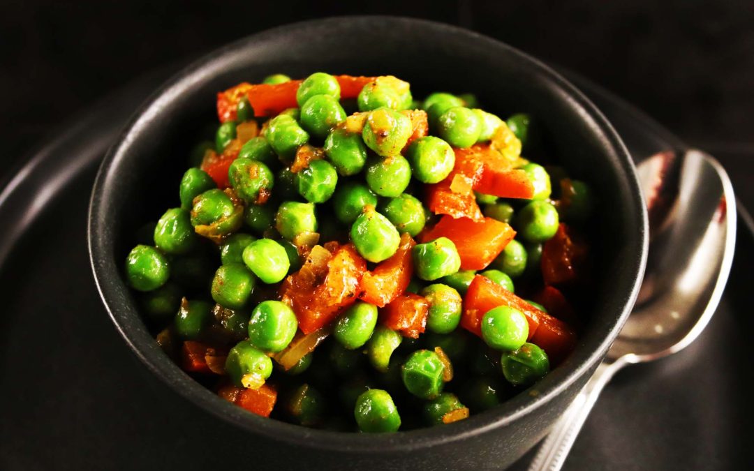 Red Pepper and Spring Pea Curry