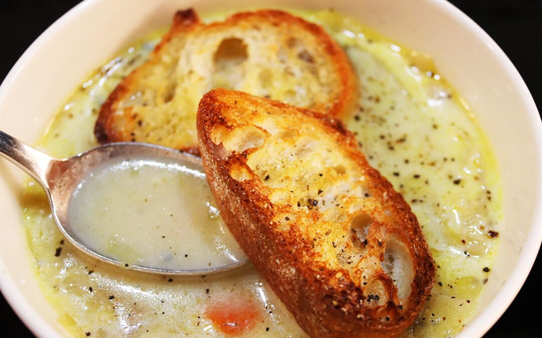 Savory Cabbage & Blue Cheese Soup à la Française